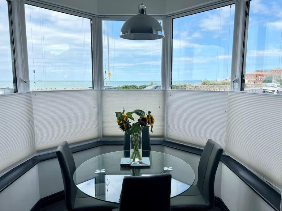 The Seafront - Westbrook Bay - By Goldex Coastal Breaks Apartment Margate